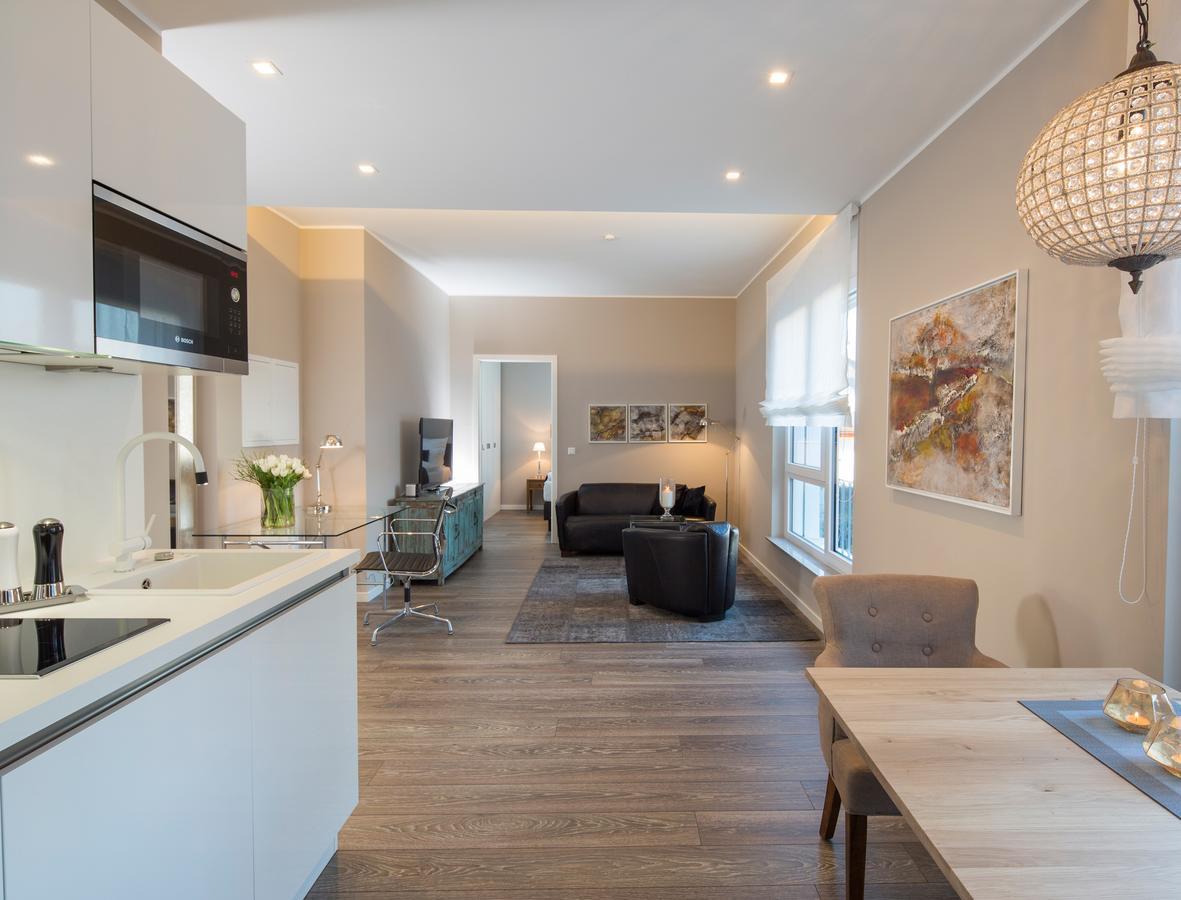 Logis First Class Business Suites Renningen Exterior photo